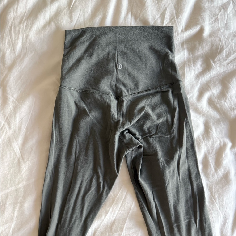 Lululemon Align leggings - Picture 3 of 3